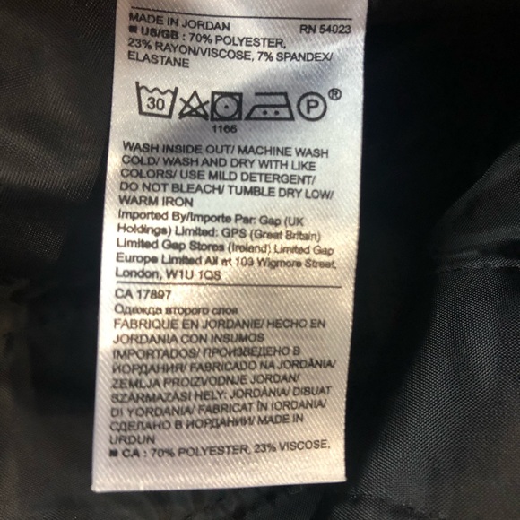 NWOT Banana Republic Black Dressy Shorts - Picture 8 of 8